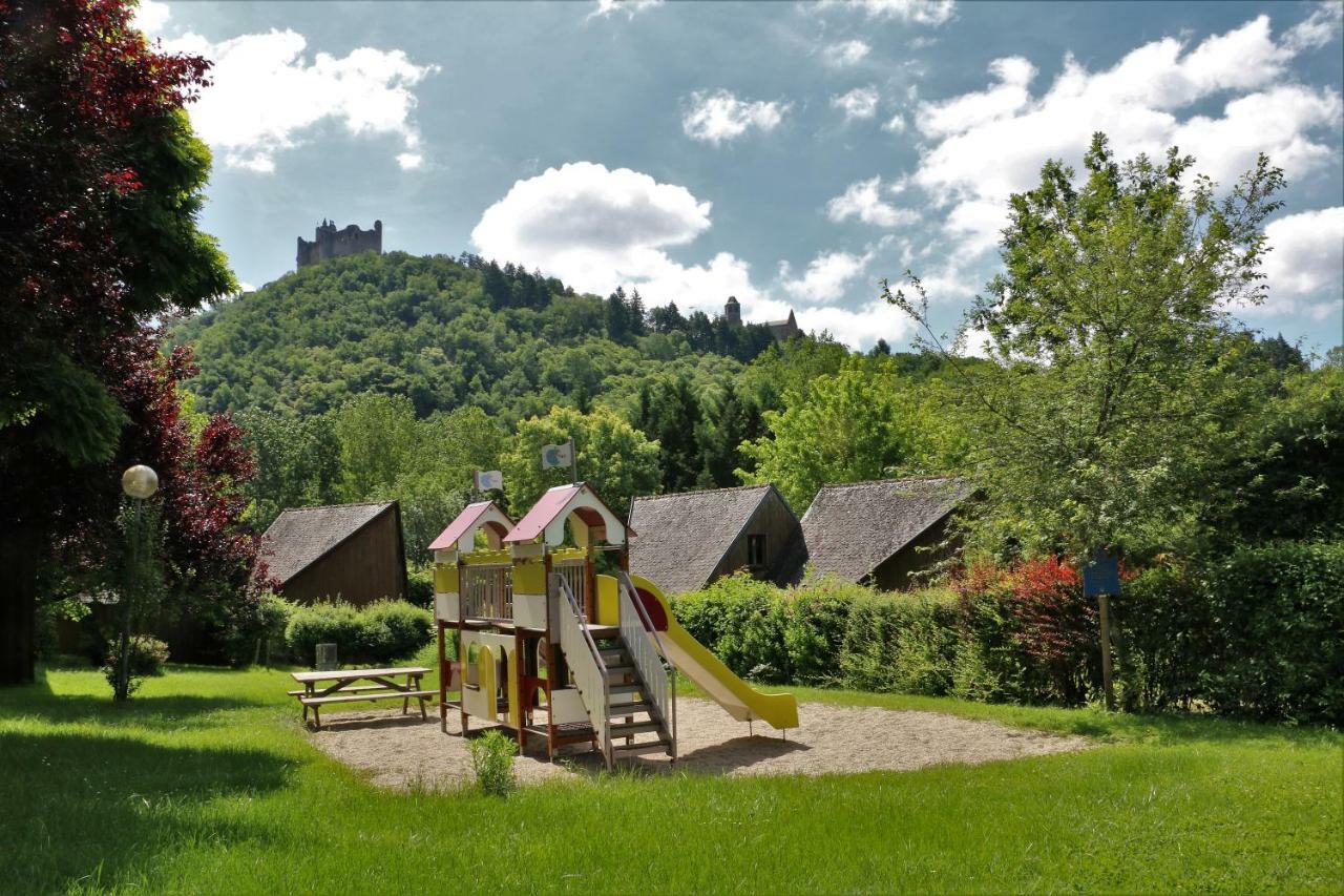 Camping Le Paisserou Najac Exterior foto