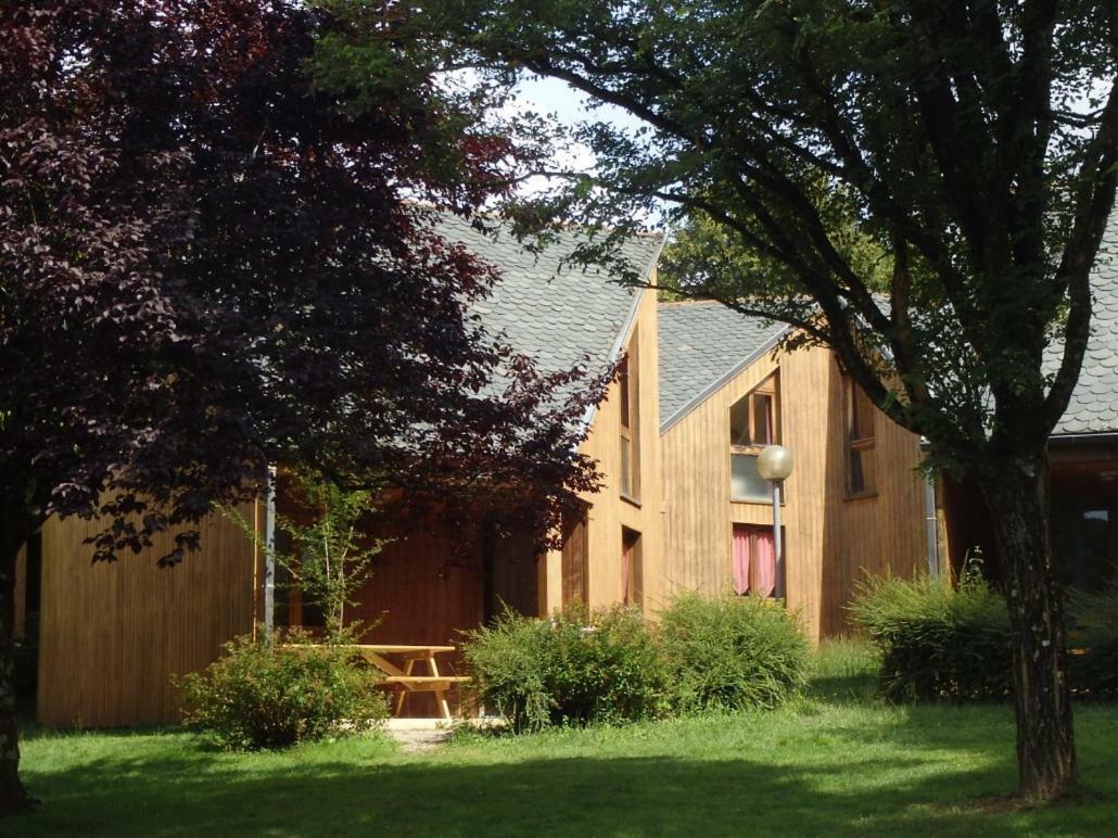 Camping Le Paisserou Najac Exterior foto